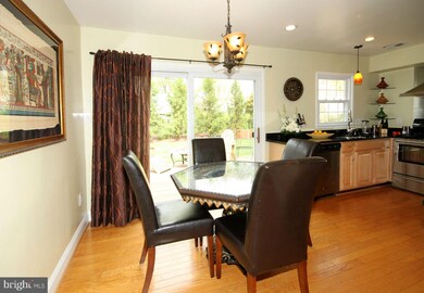 13112 Poplar Tree Rd, Fairfax, VA 22033 - photo 6