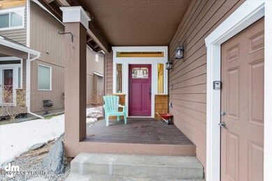 02-Front Exterior_KC_07734