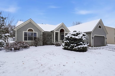 2174 Birdfoot Ln, Grove City, OH 43123 - photo 2