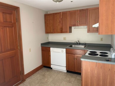 17 Portland Ave unit 5, Dover, NH 03820 - photo 6