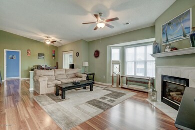 4113 Breezewood Dr 204-large-007-28-P298