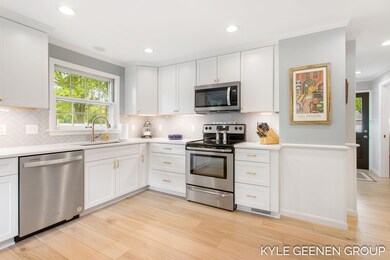 26-web-or-mls-311-w-31st-st