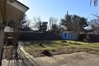 953 Charleston Dr, Bedford, TX 76022 - photo 6