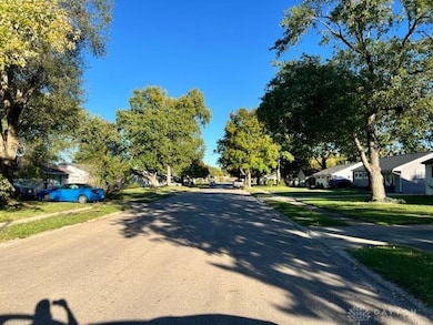 352 Skyview Dr, Vandalia, OH 45377 - photo 4