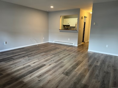 136 Pembroke Rd unit 7-57, Danbury, CT 06811 - photo 4