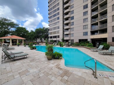 The resort feel of the Pool, Deck, and Outdoor Kit