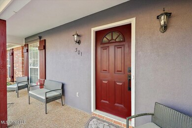 04-301 Hemlock Dr
