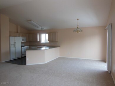 6341 Rose Hip - Kitchen & dining view