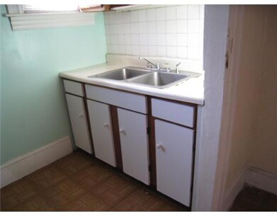 99 Hamilton St, Providence, RI 02907 - photo 4