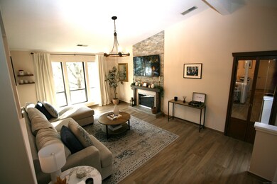 7 Twin Oak Ct unit 7, Avon, CT 06001 - photo 5