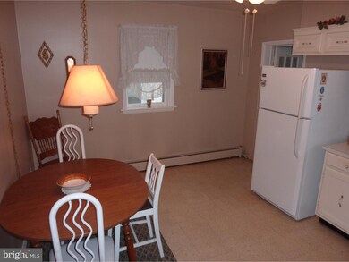 617 Maddock St, Crum Lynne, PA 19022 - photo 7