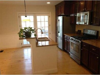 12 Atkinson St, Newburyport, MA 01950 - photo 3