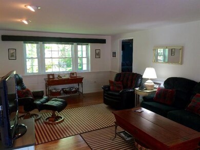 98 Kennedy Cir, Hyannis, MA 02601 - photo 4