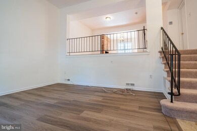 9215 Burke Rd, Burke, VA 22015 - photo 6