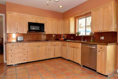 Kitchen2