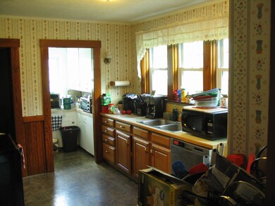 26 Fairview St, Keene, NH 03431 - photo 6