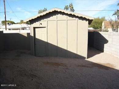 03-shed