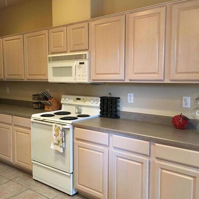 3422 University (2)