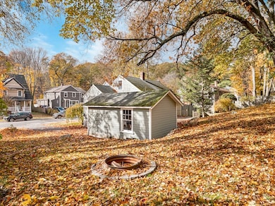 81 Spring St, Wakefield, MA 01880 - photo 6