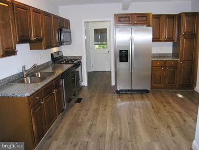 131 Bosler Ave, Lemoyne, PA 17043 - photo 4