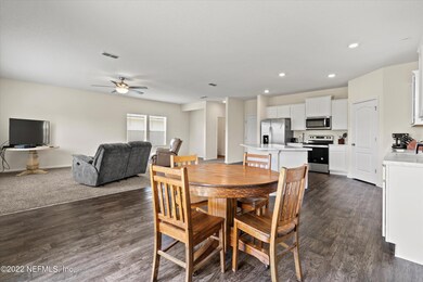 2587 Beachview Dr, Jacksonville, FL 32218 - photo 7