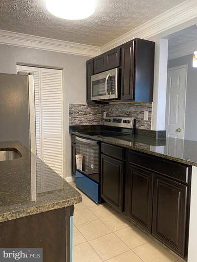 1715 Saunders Way, Glen Burnie, MD 21061 - photo 7