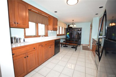 778 Meadow Dr, North Tonawanda, NY 14120 - photo 3