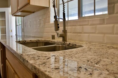 2407 Princeton Ave, Alamogordo, NM 88310 - photo 3