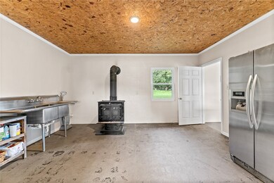 PARTIAL KITCHEN