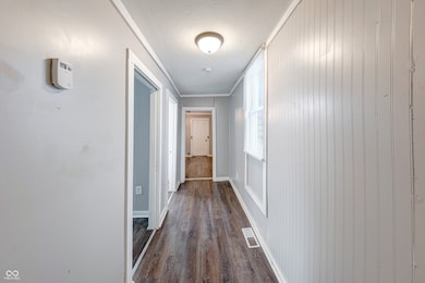 930 Union St, Columbus, IN 47201 - photo 7