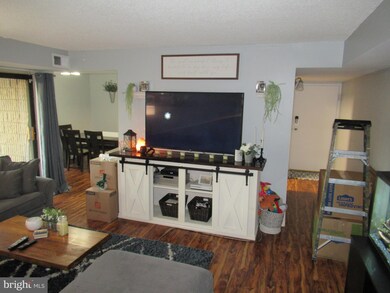 5909 Tamar Dr unit 4, Columbia, MD 21045 - photo 7