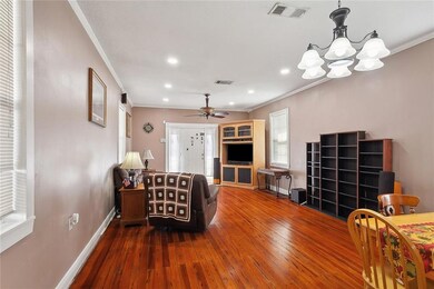 1016 Mehle St, Arabi, LA 70032 - photo 4