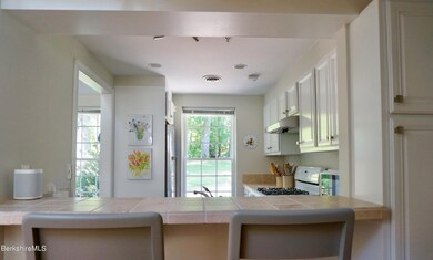 72 Interlaken - Kitchen w Counter: Seats