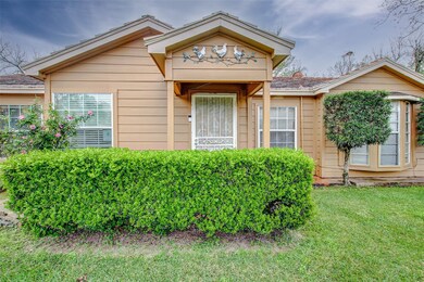 518 Robmore St, Houston, TX 77076 - photo 7
