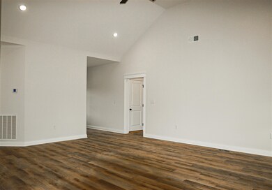 307 Claiborne Cir, Franklin, KY 42134 - photo 7