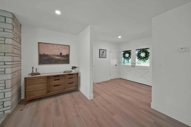 945 Hallmark Dr, Redding, CA 96001 - photo 6