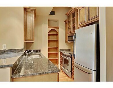 Kitchen. Top-notch finishes and efficient layout