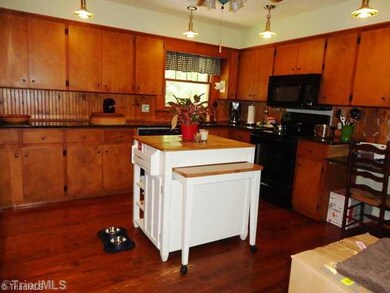 Kitchen. Granite Countertops