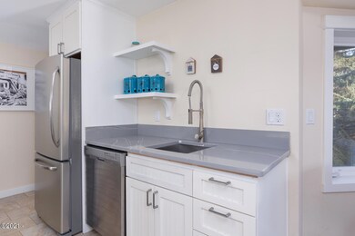 3258 SW Beach Ave, Lincoln City, OR 97367 - photo 7