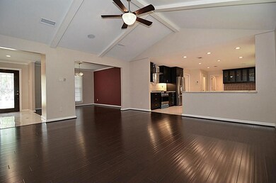 405 Sue St, Houston, TX 77009 - photo 5