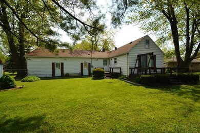 3317 N Locust St, Muncie, IN 47304 - photo 2