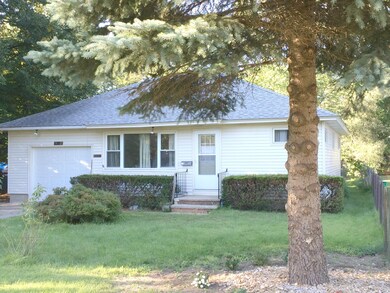 RMD_large pine tree on property