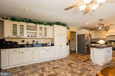 4835T Spalding Dr, La Plata, MD 20646 - photo 3