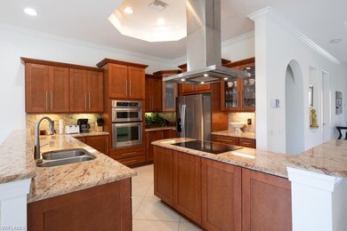 739 Old Trail Dr, Naples, FL 34103 - photo 4