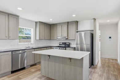 378 Hillcrest Cir, Clarks Grove, MN 56016 - photo 6