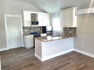 12217 Sunshine Ln, Treasure Island, FL 33706 - photo 7