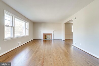 4906 36th St N, Arlington, VA 22207 - photo 6