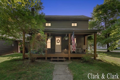 536 E Bond St, Hastings, MI 49058 - photo 3