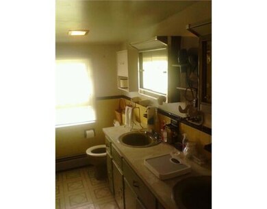 184 Reservoir Rd, Middletown, RI 02842 - photo 7