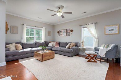 7. living-room-01b